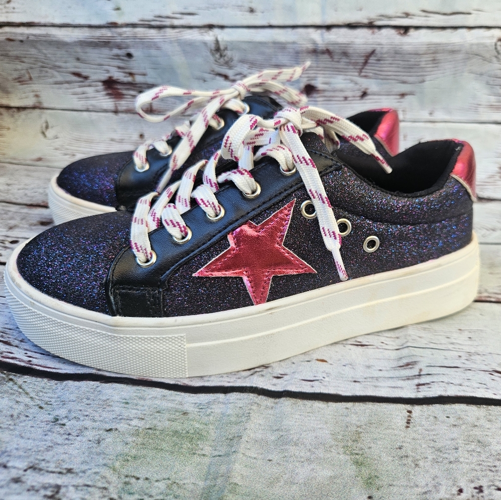 Girls shoes